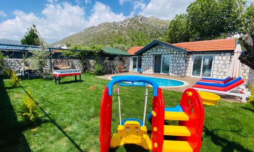 Villa Çınar 4 Üzümlü