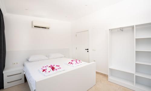 Villa City — 32