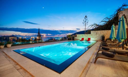 Villa Cratos — 21