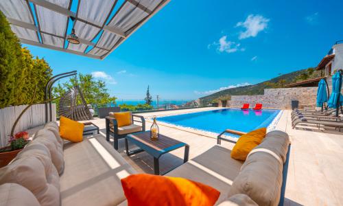 Villa Cratos — 16