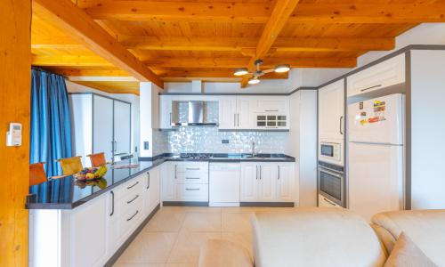 Villa Dacron — 23