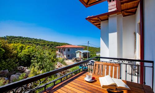 Villa Daphne — 61
