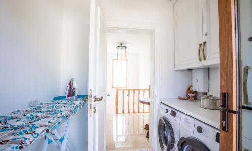 Villa Daphne — 63