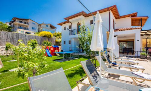Villa Daphne — 9