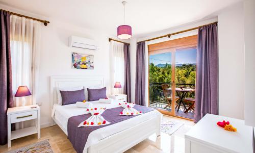 Villa Daphne — 90