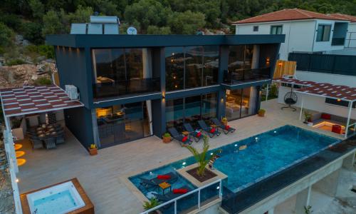 Villa Dark Palace — 90