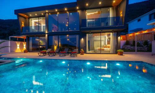 Villa Dark Palace — 42