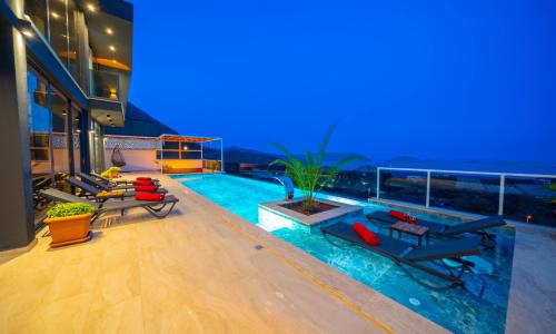 Villa Dark Palace — 46