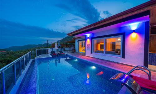 Villa Daylight — 2