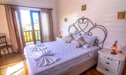 Villa Defne Evi — 13