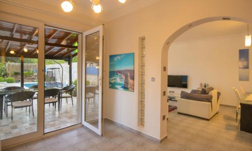Villa Devina — 26