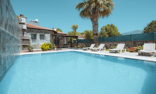Villa Devina — 17