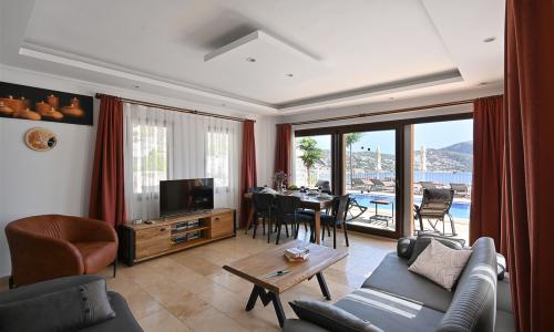 Villa Dionysus — 60