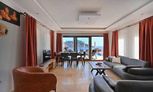 Villa Dionysus — 63