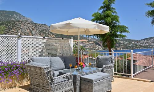Villa Dionysus — 13