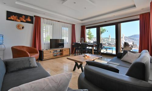 Villa Dionysus — 27