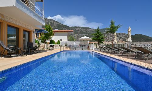 Villa Dionysus — 15