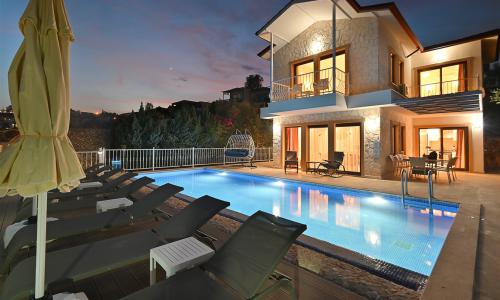 Villa Dionysus — 7