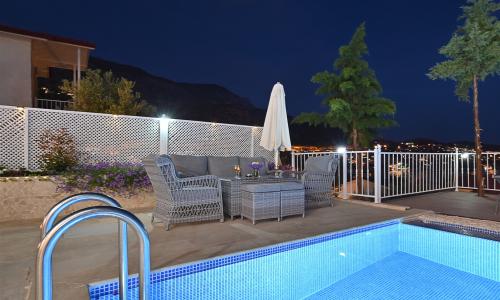 Villa Dionysus — 23