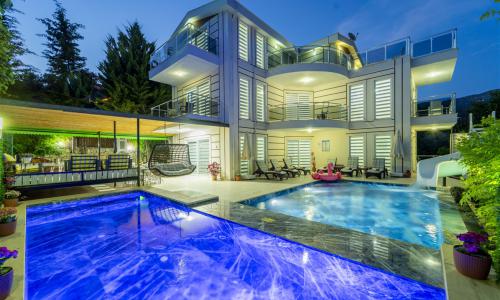 Villa Disney 2 — 25