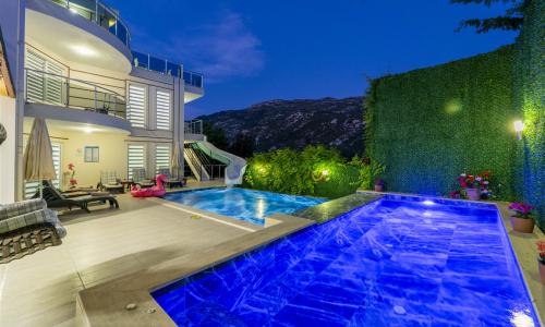 Villa Disney 2 — 27