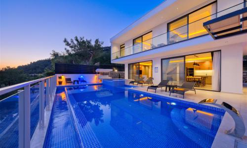 Villa Dolce Deluxe — 2