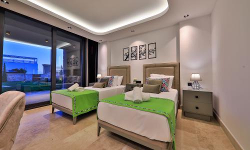 Villa Dreams — 41