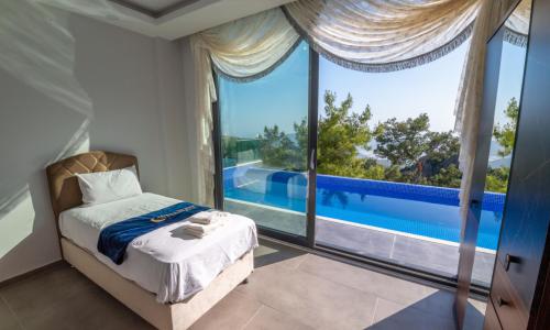 Villa Eagle 1 — 50