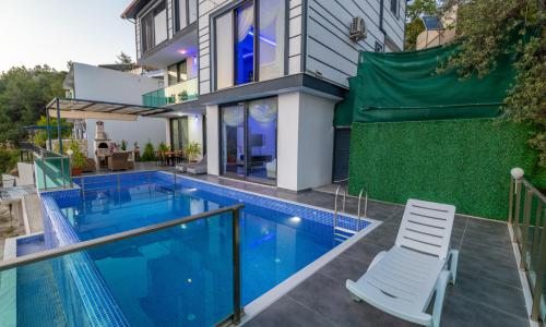 Villa Eagle 1 — 1
