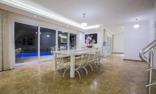 Villa Eagles Lodge — 48