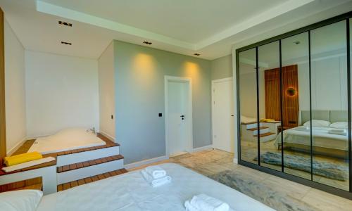 Villa Earth 7 — 18