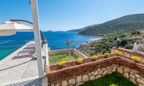 Villa Elana 1 — 2