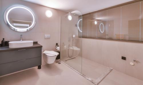Villa Eliza — 60