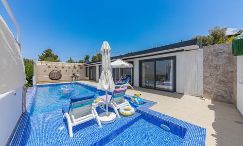Villa Elsara — 12