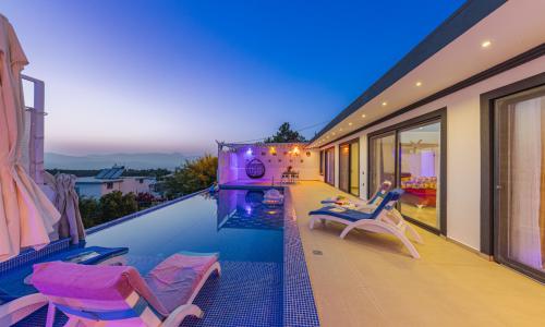 Villa Elsara — 4