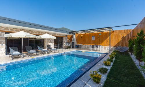 Villa Enes Wiev 2 — 77