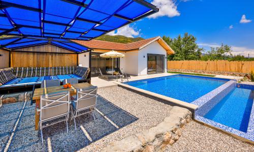 Villa Erisa — 19