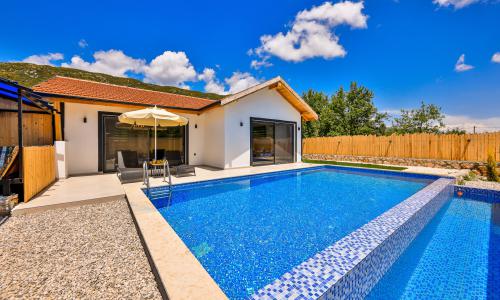 Villa Erisa — 14