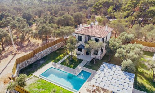 Villa Ersan 1 — 2
