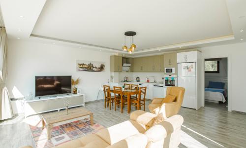 Villa Esin Üzümlü — 19