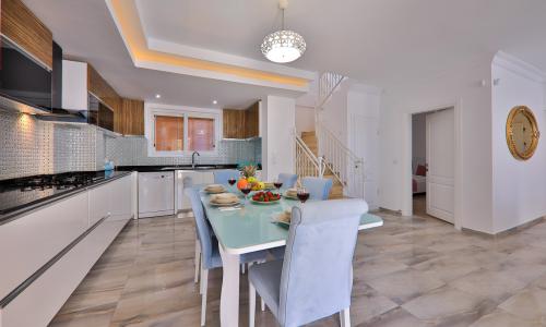 Villa Bitcoin — 32