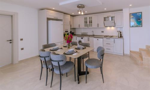 Villa Eterna — 39