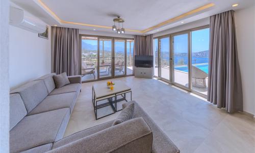 Villa Eterna — 32
