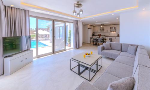 Villa Eterna — 35