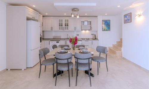 Villa Eterna — 34