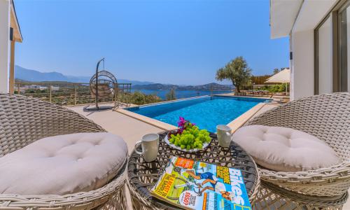 Villa Eterna — 16