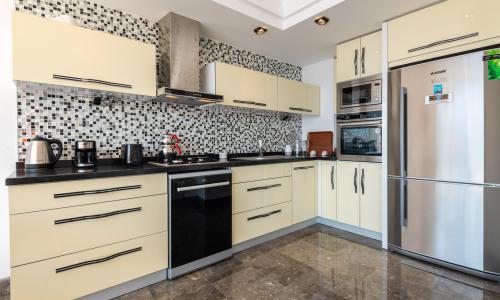 Villa Etna — 8