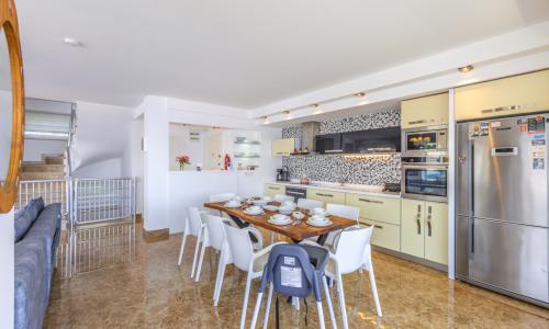 Villa Everes — 34