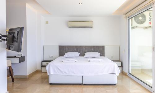 Villa Everes — 56