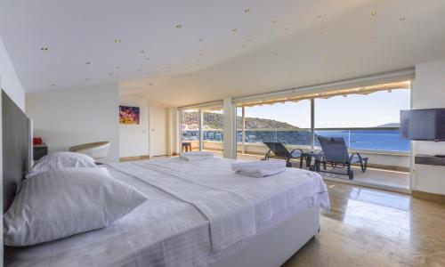 Villa Everes — 64